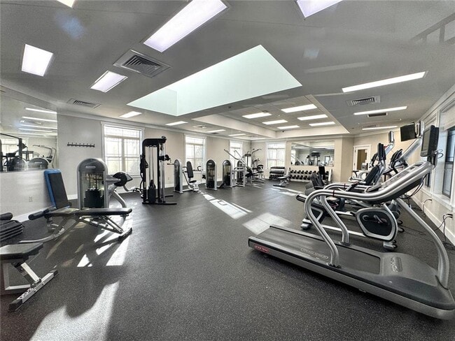 Building Photo - 5673 Elsinore Way