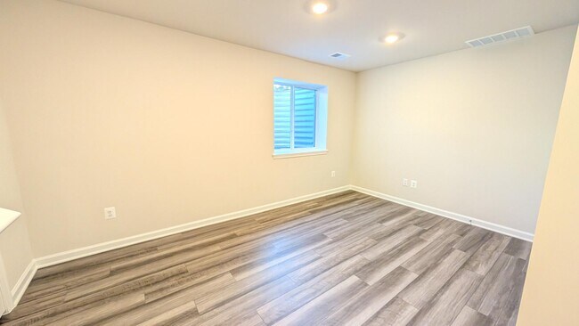 Building Photo - 1327 Cedar Vly Rd