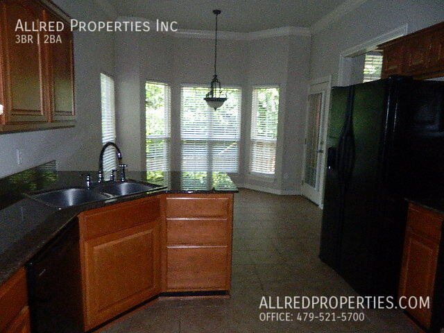 Building Photo - 4924 Waverly Rd