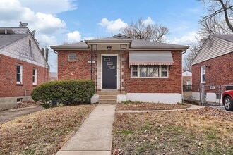 Building Photo - Quaint 2 bedroom home in University City.