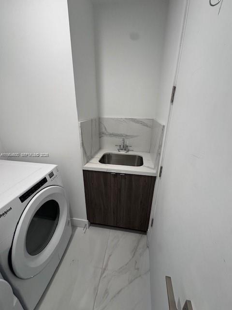 Building Photo - 17550 Collins Ave