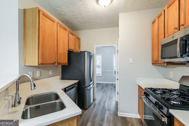 Building Photo - 7600 Crestwicke Crossing Dr