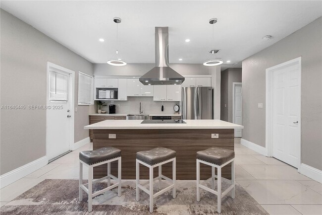 Building Photo - 2227 Cody St