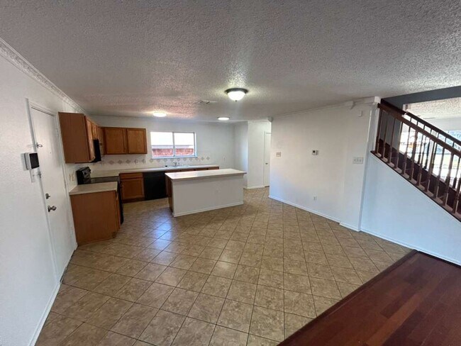 Building Photo - 1137 Beechwood Ln