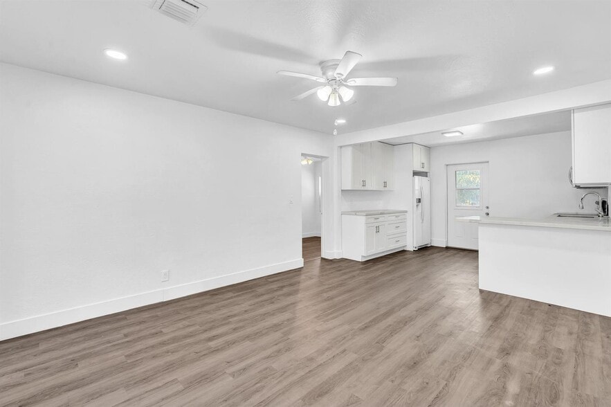 Building Photo - 1845 Sherman St