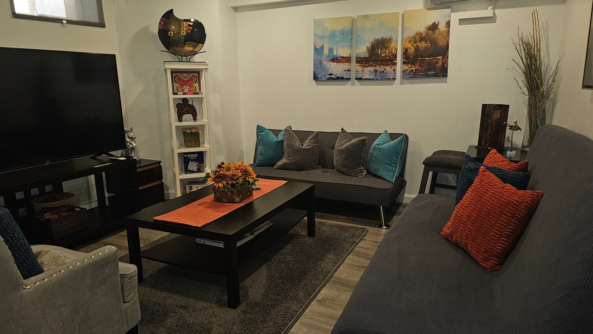 Building Photo - 135 Cedar St