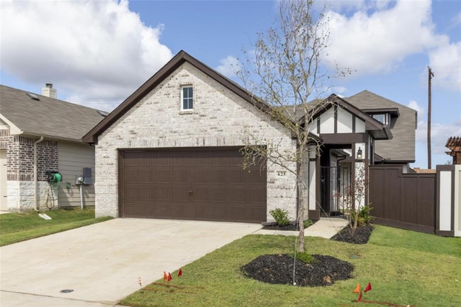 Building Photo - 625 Presidio St