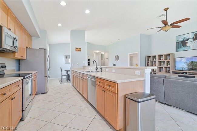 Building Photo - 3221 Sea Haven Ct