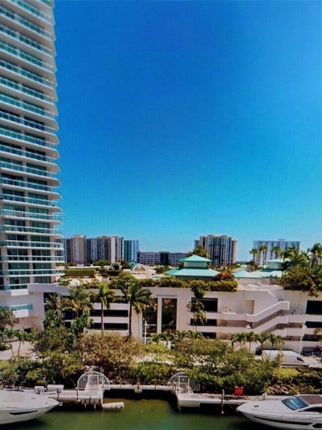 Building Photo - 150 Sunny Isles Blvd