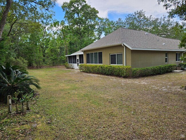 Building Photo - 5 Asparagus Ct