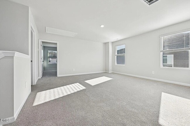 Building Photo - 528 Bridger Dr