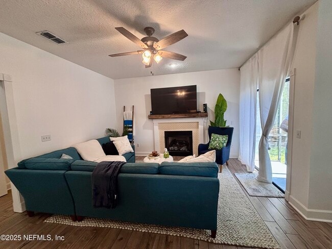 Building Photo - 2168 Ketch Ct