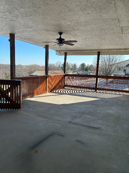 Building Photo - 131 Hufnagel Dr