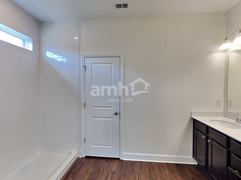 Building Photo - 3204 Artemisia Ln