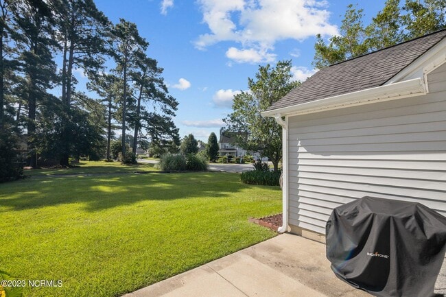 Building Photo - 102 Tiger Woods Pl