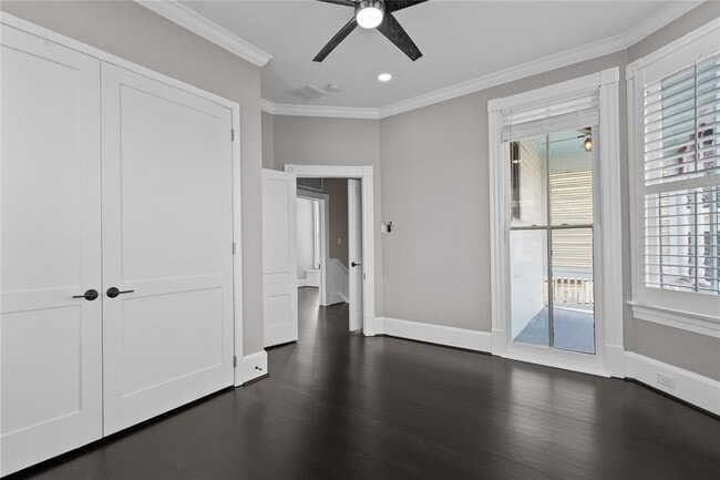 Building Photo - 313 14th St