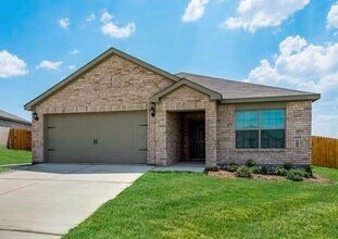 Building Photo - 1016 Calhoun Dr