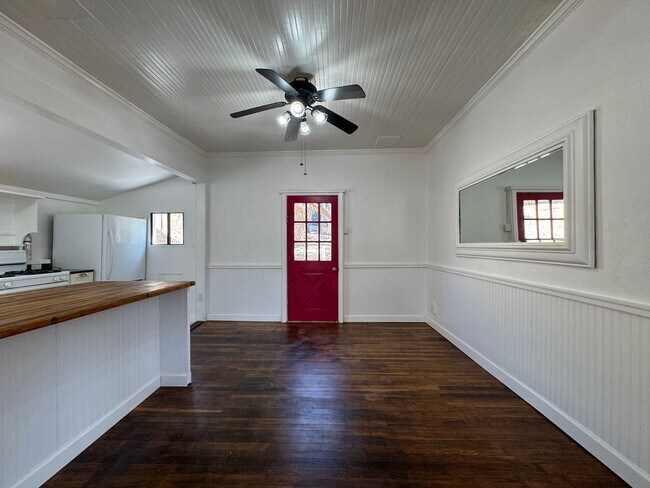 Building Photo - 1BR/1BA 740 sq.ft. SHORT TERM RENTAL in Old Bisbee, AZ