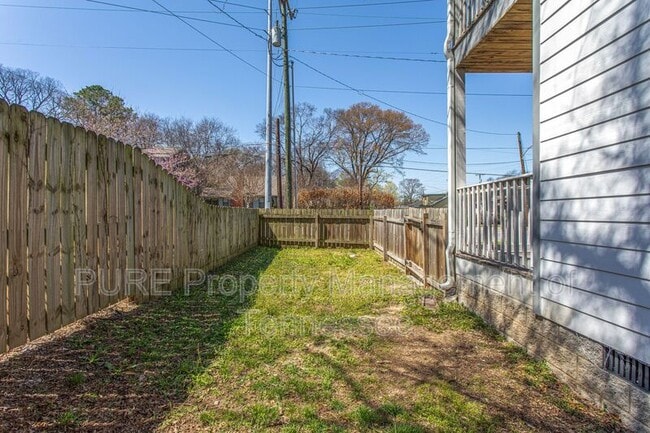 Building Photo - 1902 Bransford Ave