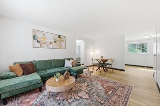 Building Photo - 298 Lumar Dr