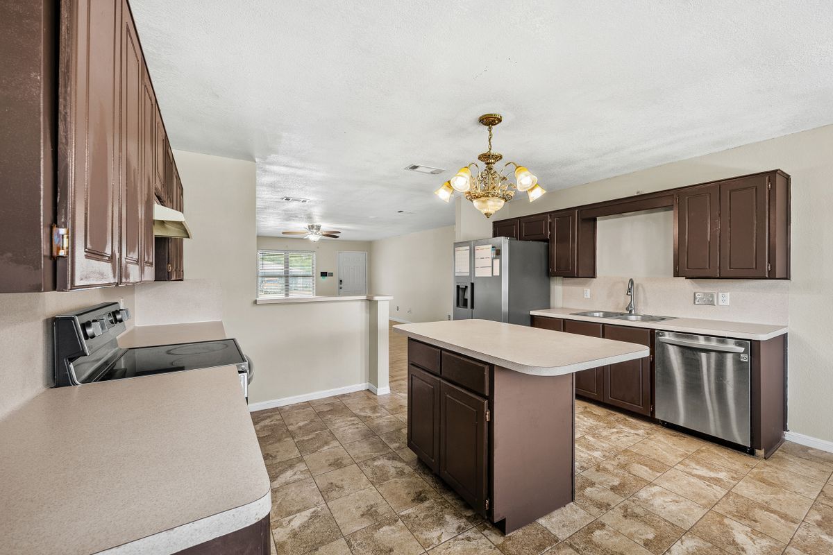 Building Photo - 4307 Stallion Dr