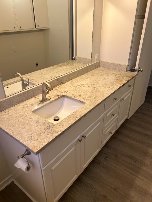 Building Photo - 137 Hardy Ave