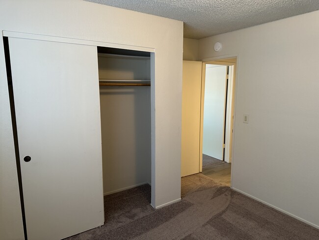 Building Photo - 5627 Passero Way