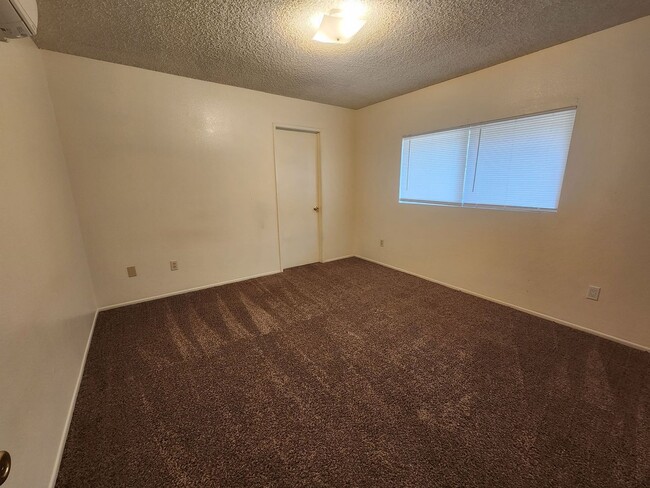 Building Photo - Corner Lot 2 Bedroom w/ 2 Car Garage