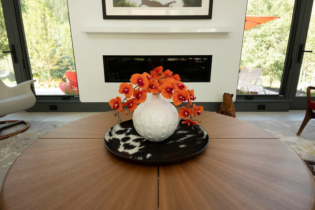 Building Photo - 1411 Crystal Lake Rd