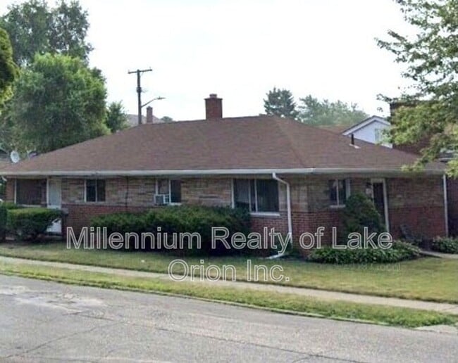 Building Photo - 105 Walnut St