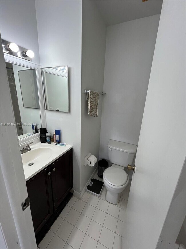 Building Photo - 171 Riviera Cir