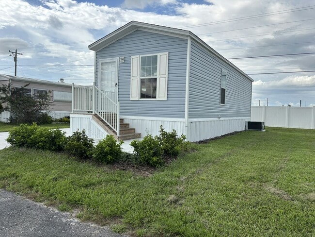 Building Photo - 28 Lakeside Trail