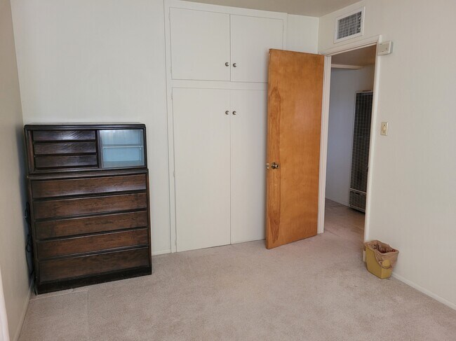 Building Photo - 600 El Recreo Ct