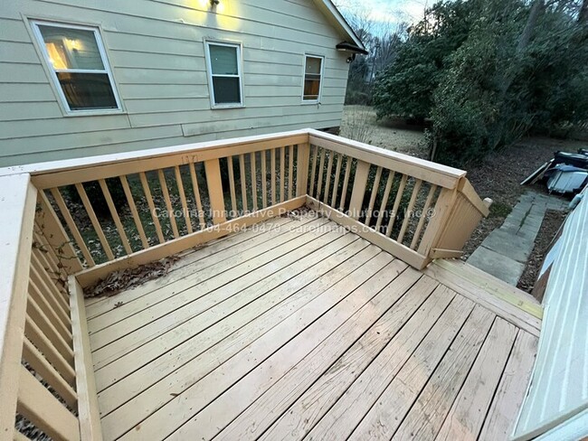 Building Photo - 4535 Dawnwood Dr