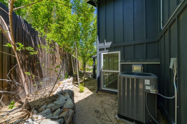 Building Photo - Interior Style you want, in the School zones you want, Plus Panoramic Views!