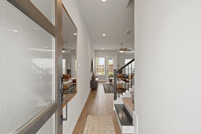 Building Photo - 1505 Canter Bayou Way
