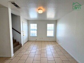 Building Photo - 2-Bed, 1.5-Bath Townhome in Celina ISD