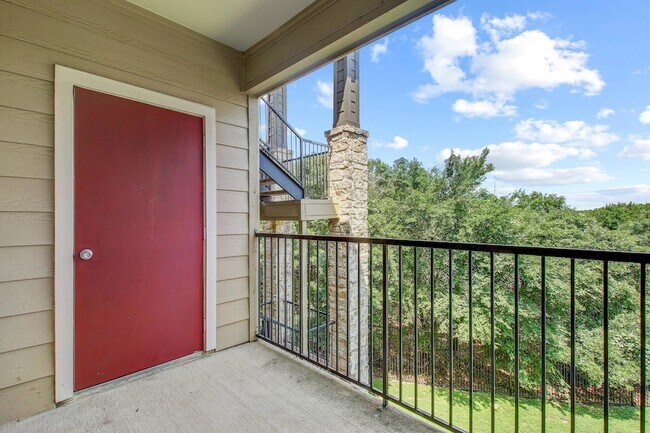 Building Photo - 2320 Gracy Farms Ln