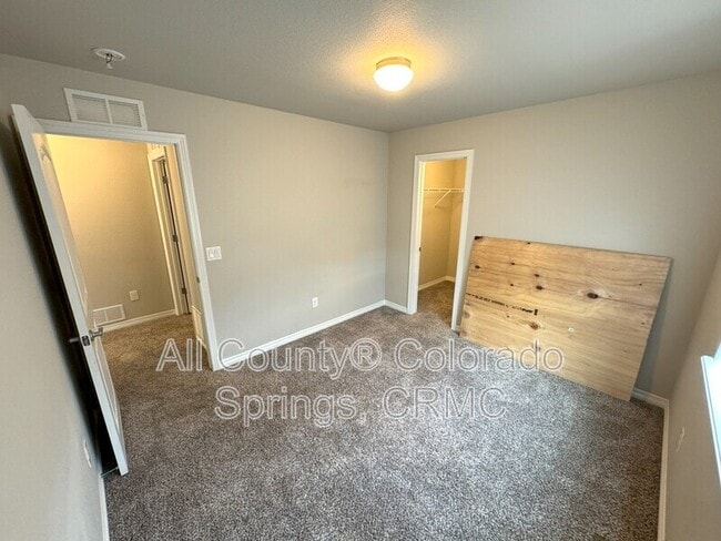Building Photo - 10782 Yuba Dr