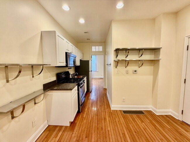 Building Photo - 2205 Fitzwater St