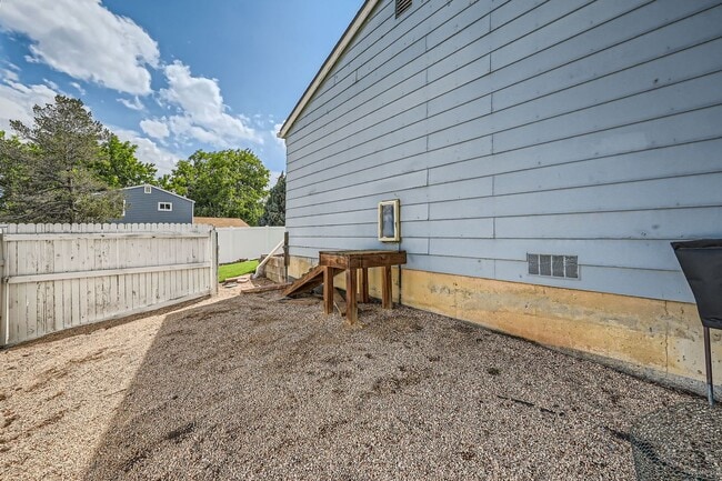 Building Photo - 17166 E Nassau Pl