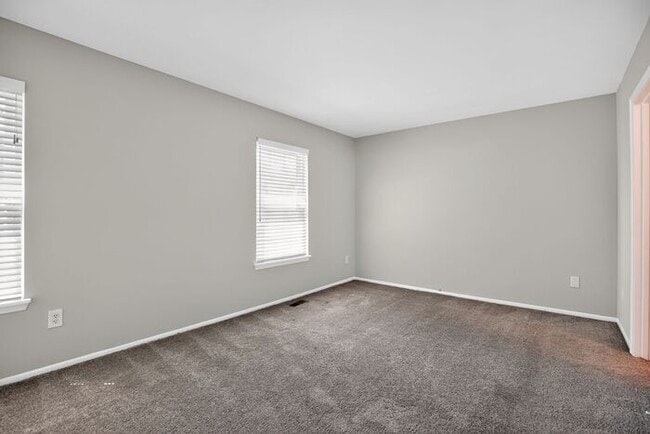Building Photo - New Interior Upgrades 3 Bedroom Duplex wit...