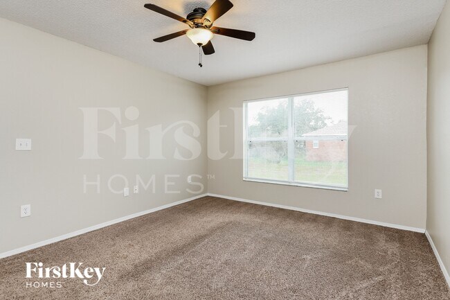 Building Photo - 122 Brandy Chase Blvd