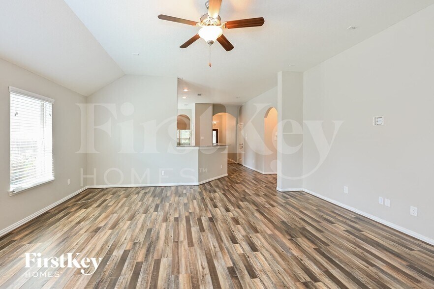 Building Photo - 17914 Chelsea Dell Drive