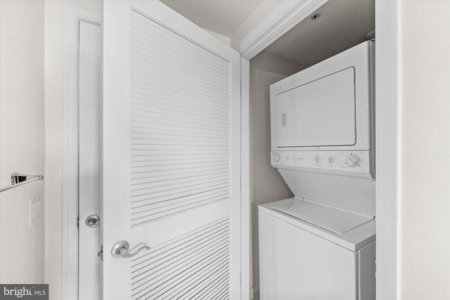 Building Photo - 1111 Oronoco St