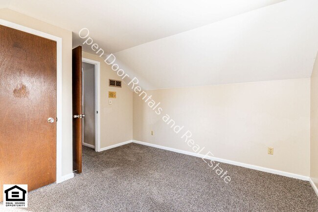 Building Photo - $300 off first months rent. Beautiful HOME! Schedule a showing today!