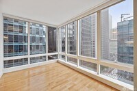 Building Photo - 301 Mission St