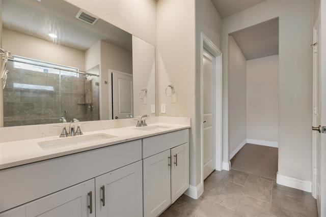 Building Photo - 605 Willet Dr