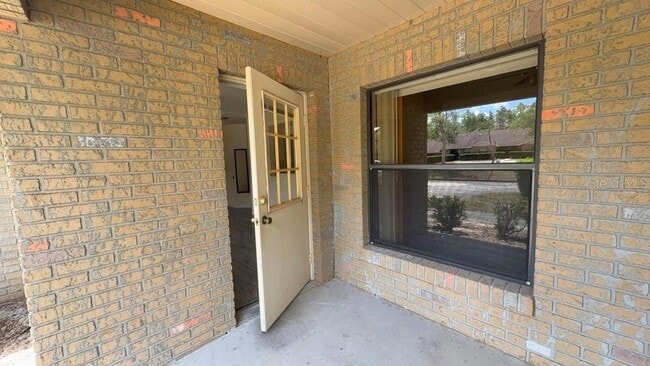 Building Photo - 5345 S Pleasant Grove Rd