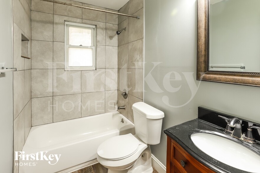 Building Photo - 5013 NW Woody Creek Ln